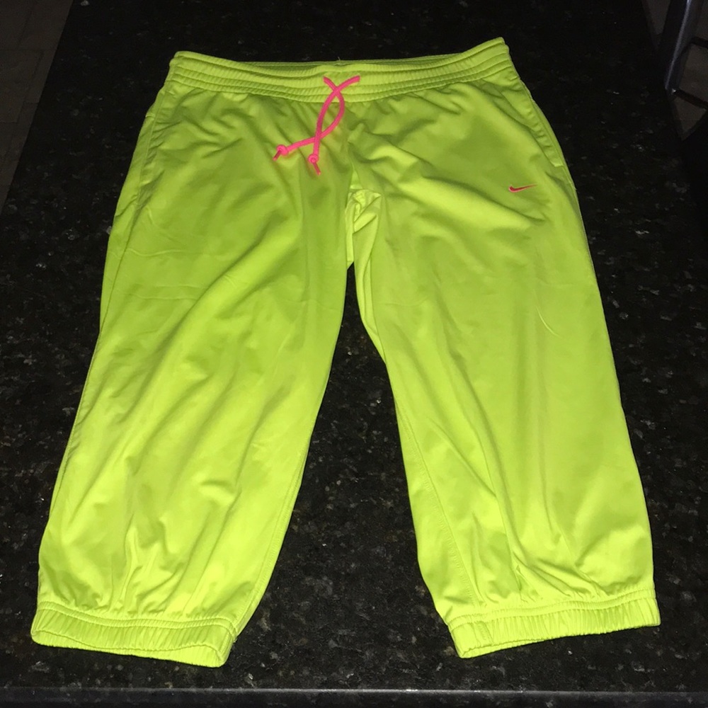 NIKE JOGGER CAPRIS